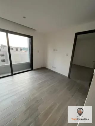 Apartamento en Renta en z10 Parque 10 — Apartamento en Alquiler en Parque 10, Zona 10, Guatemala, Ciudad — miniatura 3 de 9