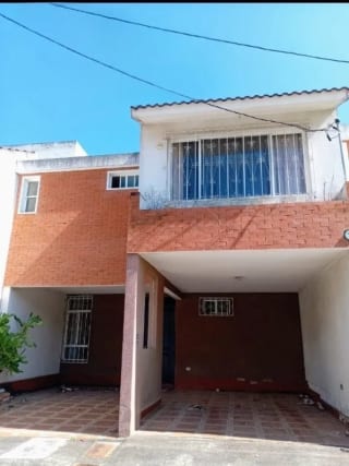 Casa en Venta - Los Olivos zona 18 — Casa en Venta en los olivos, Zona 18, Guatemala, Ciudad — miniatura 1 de 14
