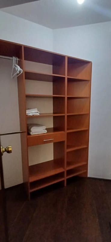 Apartamento amueblado en renta o venta en zona 10 - Image 4