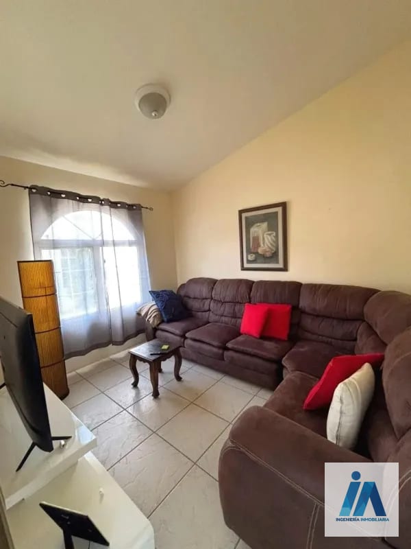 CASA EN VENTA – 📍Condominio Orquídeas, San Cristóbal sector A1, Zona 8 de Mixco — Casa en Venta en Zona 8 Mixco, Guatemala, Ciudad — foto 10 de 12