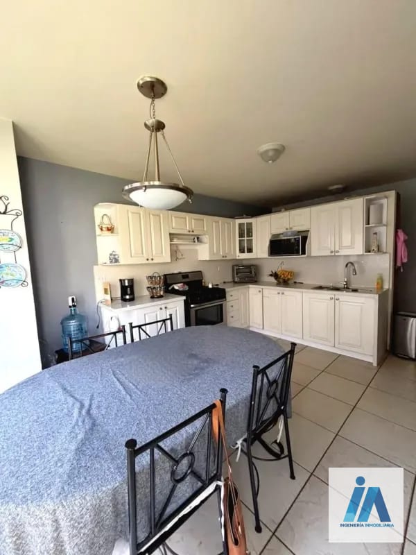 CASA EN VENTA – 📍Condominio Orquídeas, San Cristóbal sector A1, Zona 8 de Mixco — Casa en Venta en Zona 8 Mixco, Guatemala, Ciudad — foto 9 de 12