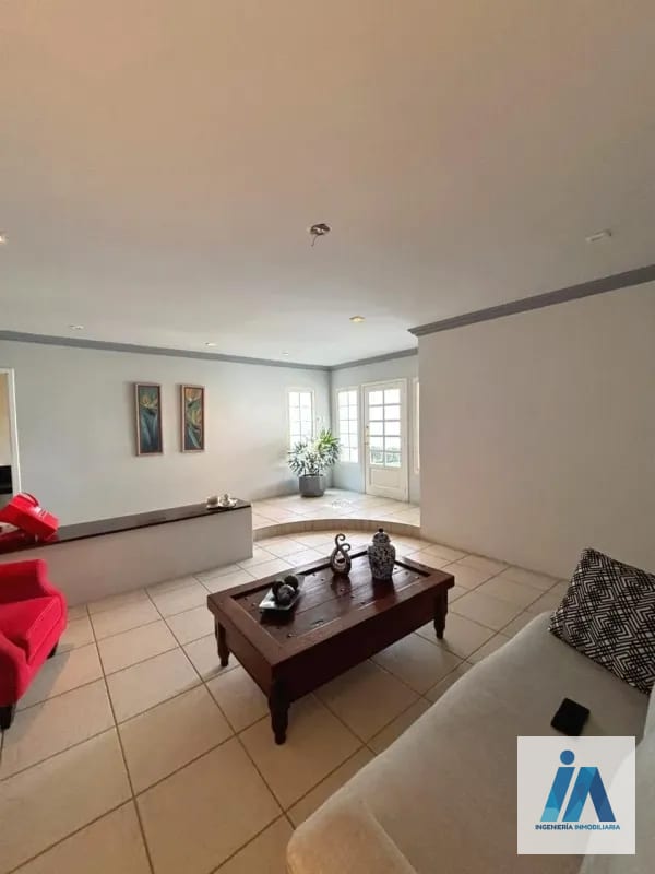CASA EN VENTA – 📍Condominio Orquídeas, San Cristóbal sector A1, Zona 8 de Mixco — Casa en Venta en Zona 8 Mixco, Guatemala, Ciudad — foto 7 de 12