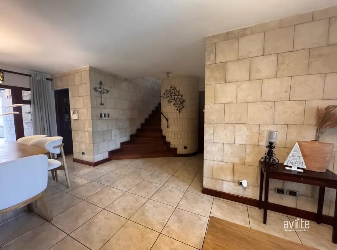Bosques de Linda Villa, zona 7, casa en venta   Q2,950,000 más impuestos negociables — Casa en Venta en Zona 7, Guatemala, Ciudad — foto 10 de 11