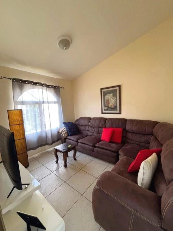 CASA EN VENTA CONDOMINIO LAS ORQUÍDEAS SECTOR  A-1 SAN CRISTÓBAL ZONA 8 MIXCO — Casa en Venta en Zona 8 Mixco, Guatemala, Ciudad — foto 11 de 13