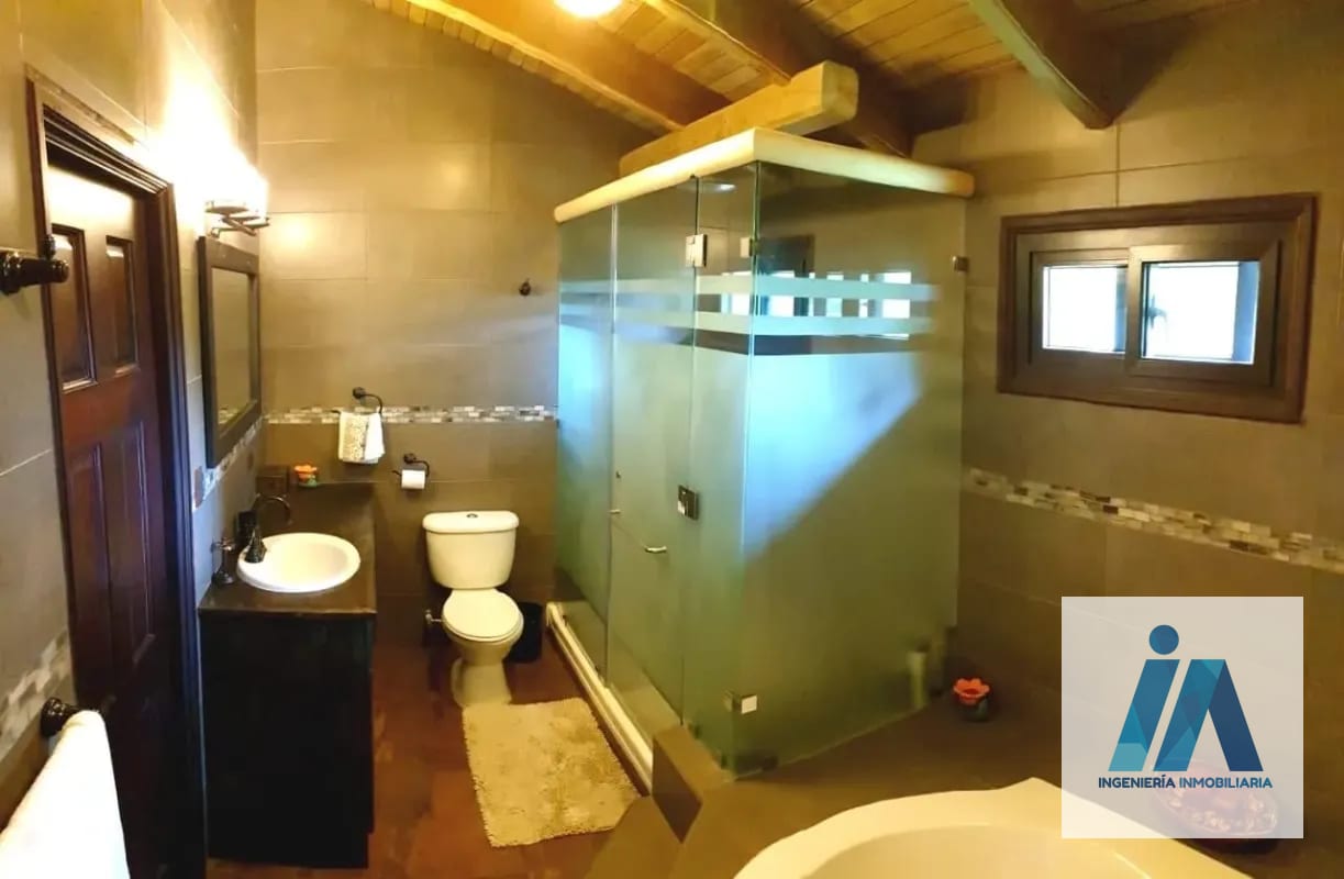 CASA DE LUJO AMUEBLADA EN VENTA - đJardines de Santiago | SacatepĂ©quez â Casa en Venta en Santiago SacatepĂ©quez, SacatepĂ©quez â foto 3 de 16