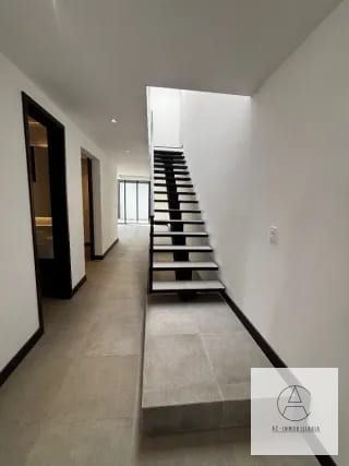 Casa en renta en Molie, zona 10 — Casa en Alquiler en Zona 10, Guatemala, Ciudad — miniatura 15 de 16