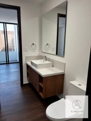 Casa en renta en Molie, zona 10 — Casa en Alquiler en Zona 10, Guatemala, Ciudad — miniatura 6 de 16