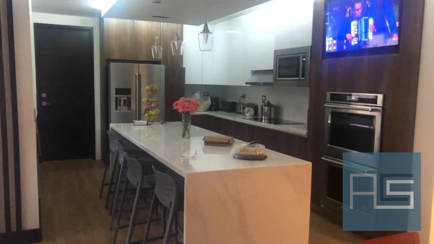 Moderno y amplio apartamento de 2 niveles, 4 hab. con jardín y 3 parqueos en Renta — Apartamento en Venta en Vivalt, Zona 10, Guatemala, Ciudad — foto 11 de 14