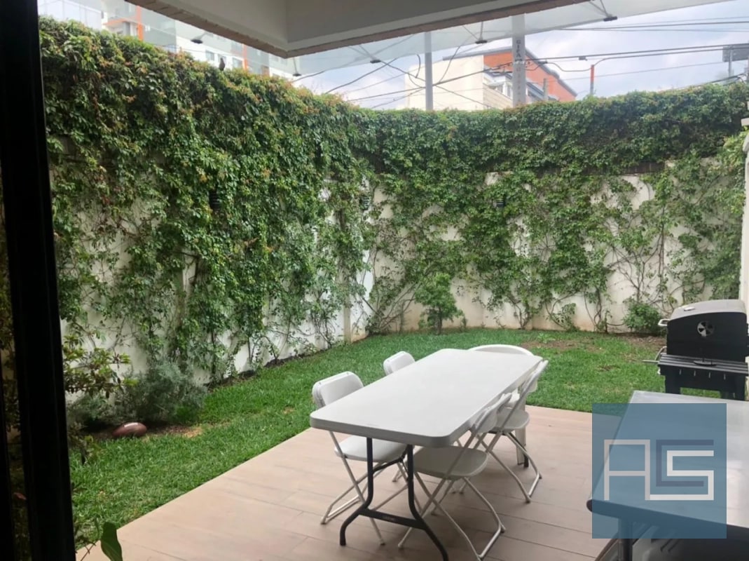 Moderno y amplio apartamento de 2 niveles, 4 hab. con jardín y 3 parqueos en Renta — Apartamento en Venta en Vivalt, Zona 10, Guatemala, Ciudad — foto 10 de 14