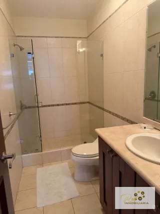 RENTA APARTAMENTO - CASA RIALTO ZONA 14 — Apartamento en Alquiler en Zona 14, Guatemala, Ciudad — miniatura 2 de 10