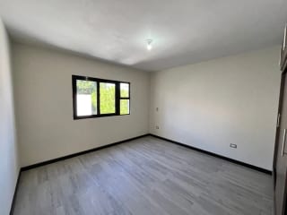 Casa en venta 4 habitaciones en Hacienda Real zona 16 — Casa en Venta en Hacienda Real, Zona 16, Guatemala, Ciudad — miniatura 7 de 14