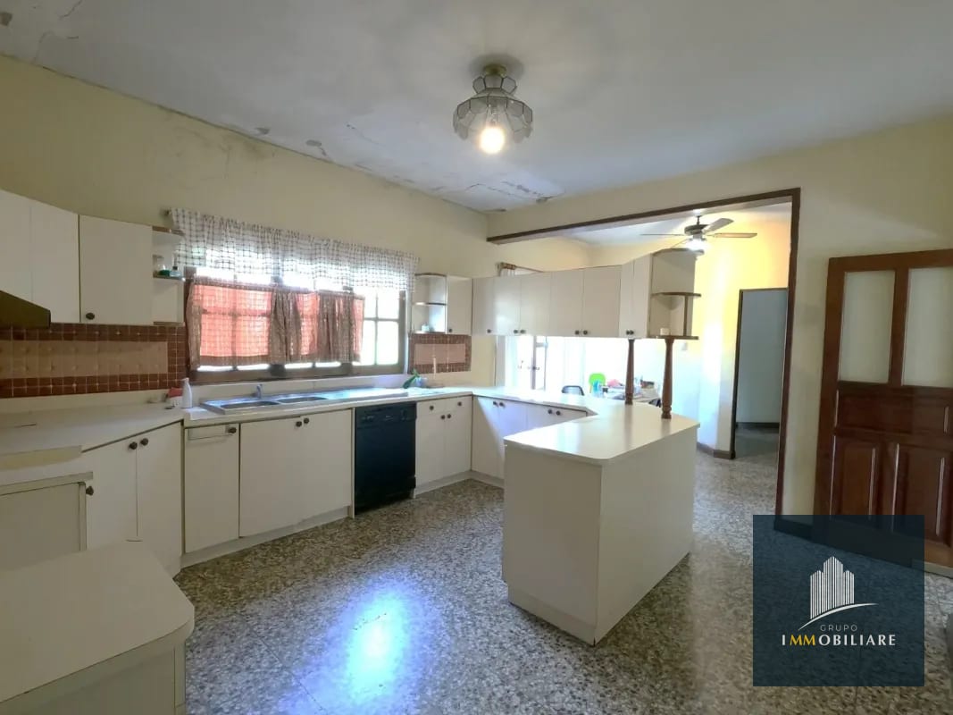 Casa para Restaurante con Jardín y Parqueo Bulevar las colinas, San Cristobal — Casa en Alquiler en Zona 8 Mixco, Guatemala, Ciudad — foto 10 de 17