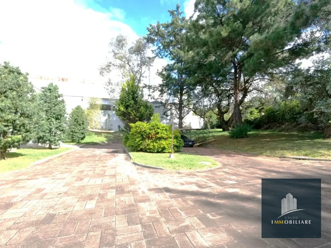 Casa para Restaurante con Jardín y Parqueo Bulevar las colinas, San Cristobal — Casa en Alquiler en Zona 8 Mixco, Guatemala, Ciudad — foto 3 de 17