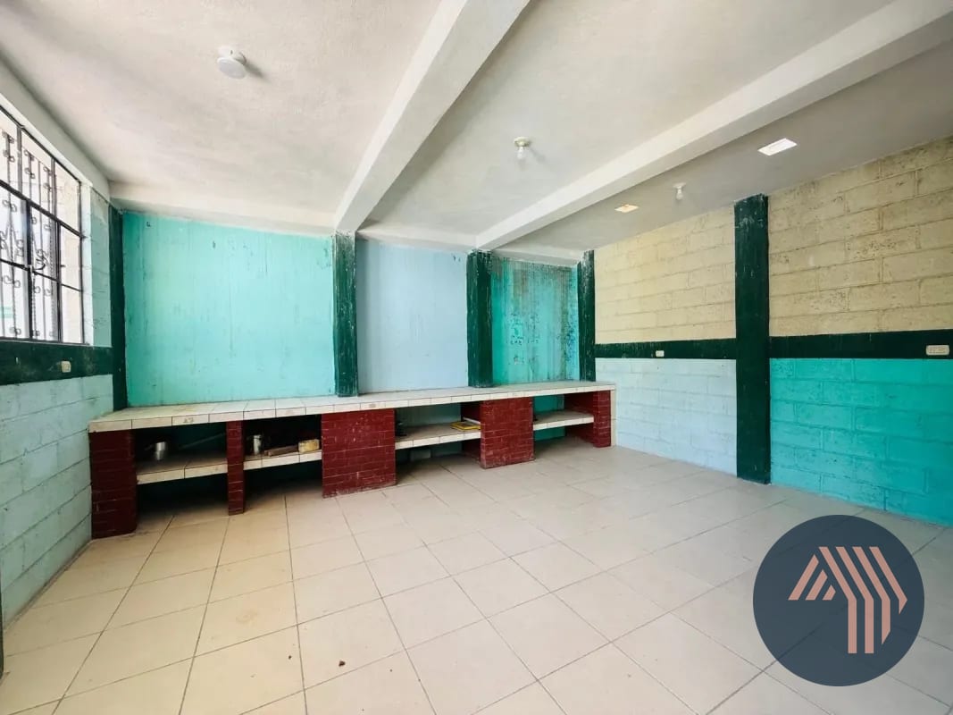ALQUILER DE AMPLIA PROPIEDAD COMERCIAL - BOCA DEL MONTE, VILLA CANALES — Bodega / Ofibodega en Alquiler en Villa Canales, Guatemala, Ciudad — foto 10 de 17