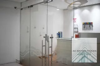 OFICINA AMUEBLADA O SIN MUEBLES ZONA 10 IDEAL ABOGADOS, ASISTENCIA DE COBROS, PUBLICIDAD, CALL CENTER — Oficina en Alquiler en Zona Viva, Zona 10, Guatemala, Ciudad — miniatura 9 de 10