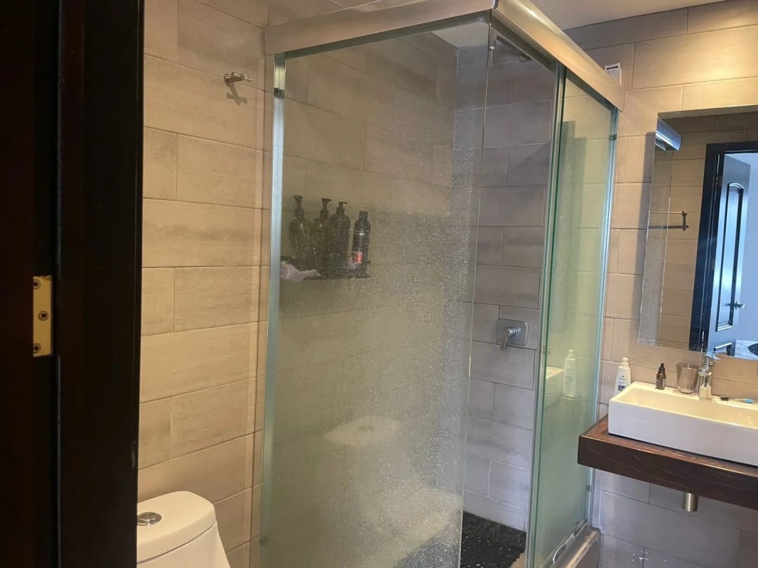 Apartamento en Venta 1 Habitación Zona 10 — Apartamento en Venta en Jardines del Acueducto, Zona 10, Guatemala, Ciudad — foto 3 de 8
