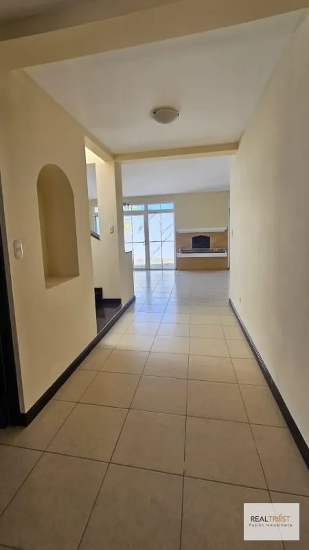Casa en Venta  Residenciales Los Manantiales, Km. 19 Carretera a San José Pinula. — Casa en Venta en San José Pinula, Guatemala, Ciudad — foto 1 de 13