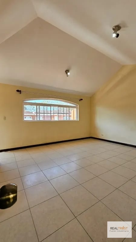 Casa en Venta  Residenciales Los Manantiales, Km. 19 Carretera a San José Pinula. — Casa en Venta en San José Pinula, Guatemala, Ciudad — foto 5 de 13