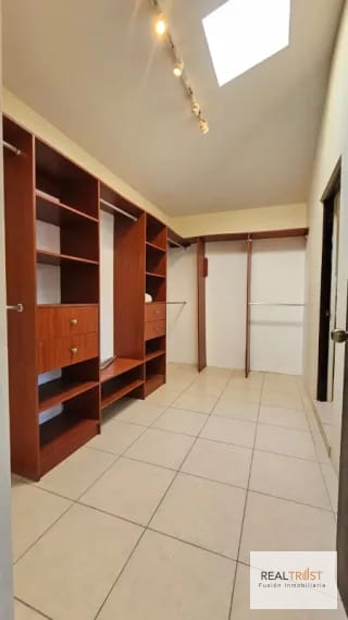 Casa en Venta  Residenciales Los Manantiales, Km. 19 Carretera a San José Pinula. — Casa en Venta en San José Pinula, Guatemala, Ciudad — miniatura 2 de 13