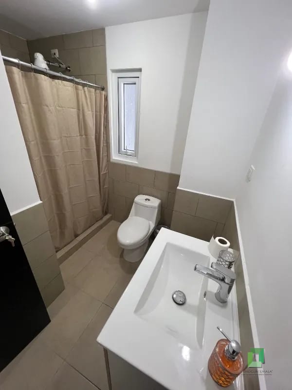 apartameto renta — Apartamento en Alquiler en Zona 4 Mixco, Guatemala, Ciudad — foto 8 de 17