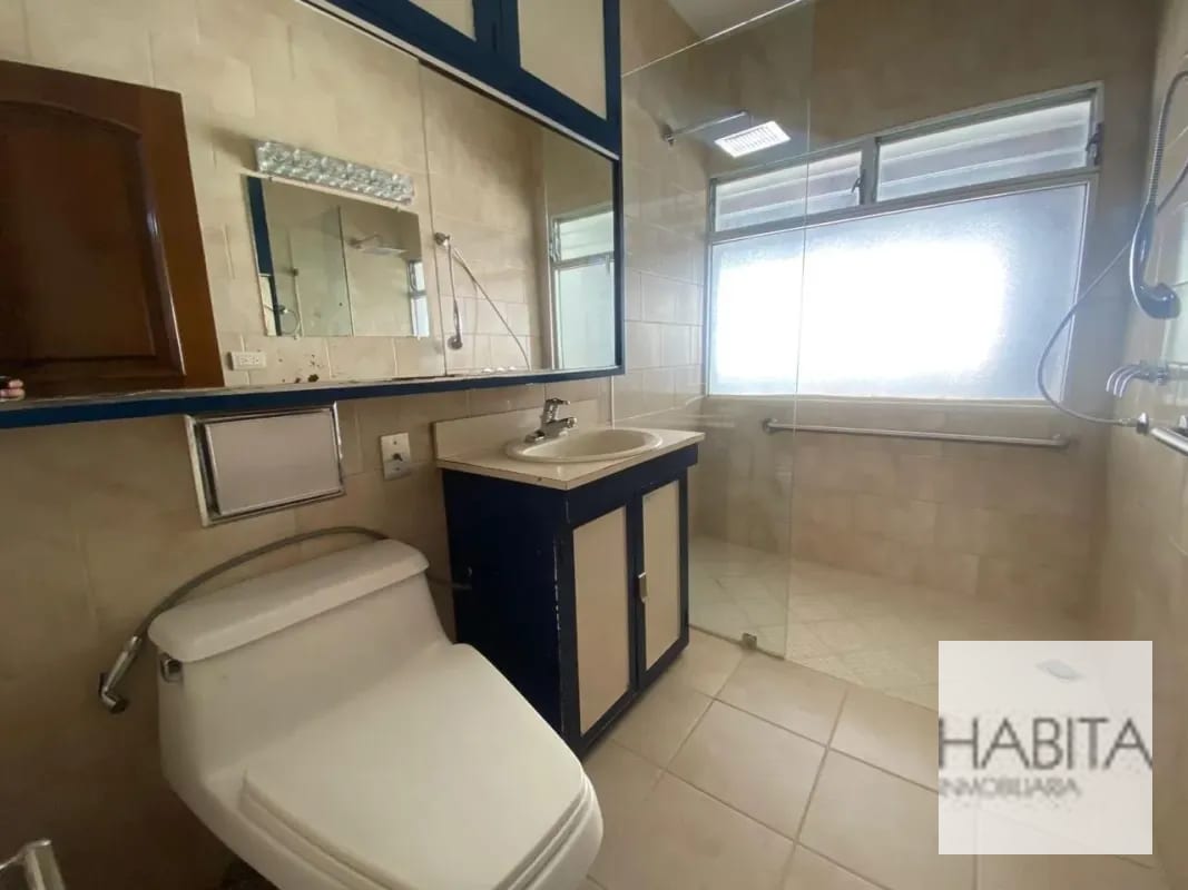 Casa en Venta en la Villa zona 14 — Casa en Venta en Zona 14, Guatemala, Ciudad — foto 8 de 12