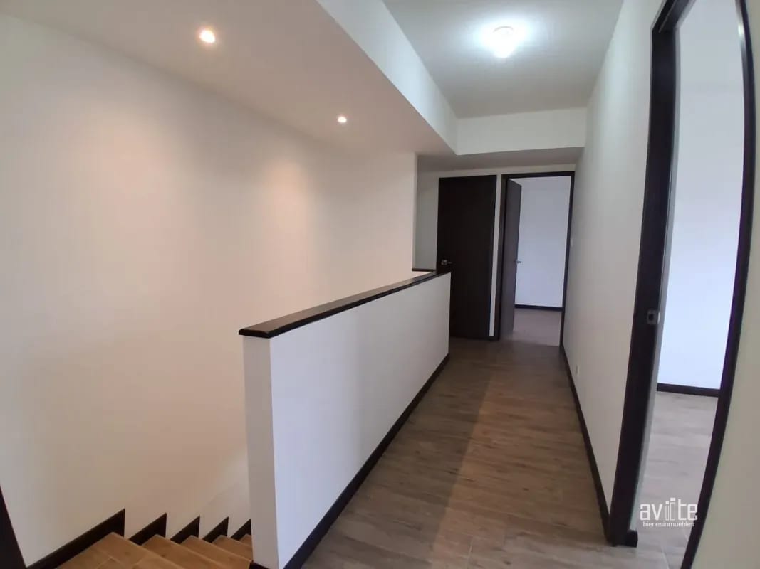 CONDADO NARANJO:   Villa en nivel medio para estrenar.   Q7,500.00 manto.incluido — Apartamento en Alquiler en Condado Naranjo, Zona 4 Mixco, Guatemala, Ciudad — foto 4 de 9