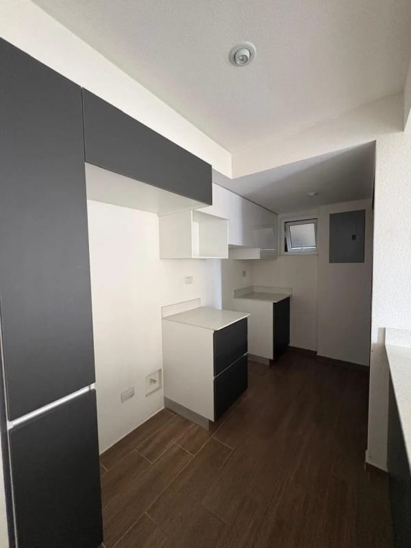 Apartamento en Venta | Edificio Parque Mateo | Zona 7 | 1 habitación • Ideal para inversión — Apartamento en Venta en Parque Mateo, Zona 7, Guatemala, Ciudad — foto 1 de 10