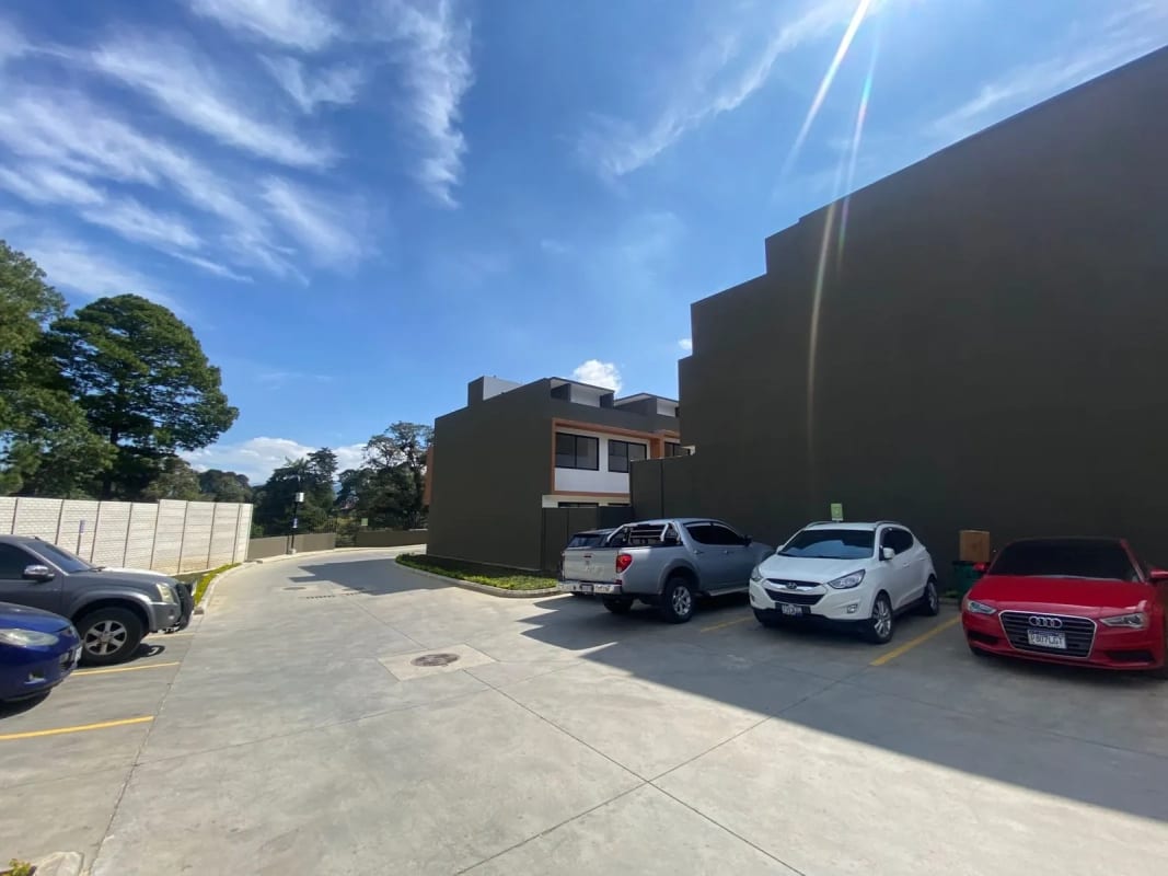 LINDA CASA NUEVA EN VENTA 3 HAB ZONA 16 LAURELES DE SAN ISIDRO — Casa en Venta en Zona 16, Guatemala, Ciudad — foto 4 de 17