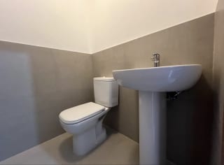 Renta de Clínica nueva| Prospere Zona 14 — Oficina en Alquiler en Prospere 14, Zona 14, Guatemala, Ciudad — miniatura 5 de 10
