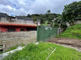 Terreno en venta en Antigua Guatemala a minutos del casco urbano — Terreno en Venta en Dentro del Casco, Antigua, Sacatepéquez — miniatura 1 de 12