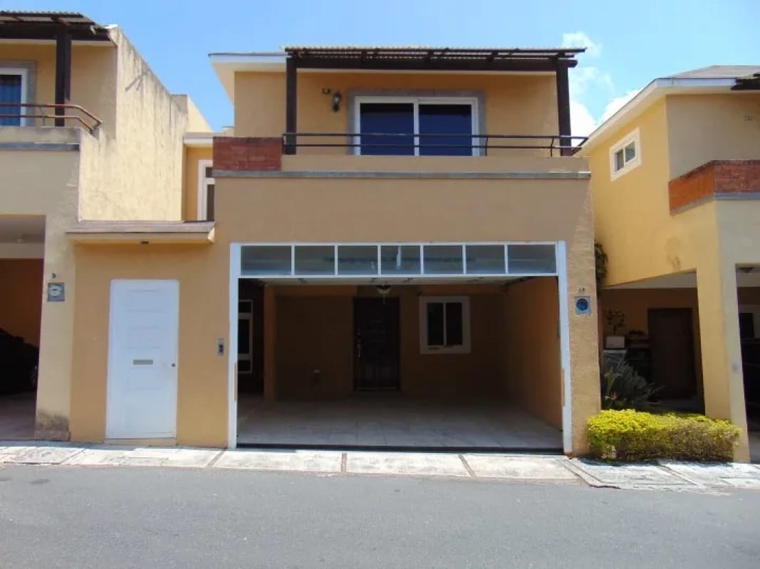 VENDO CASA BOSQUES DE ARRAZOLA.    4 HABITACIONES. ENGANCHE DE: Q.63,800. CASA FHA — Casa en Venta en San José Pinula, Guatemala, Ciudad — foto 9 de 9