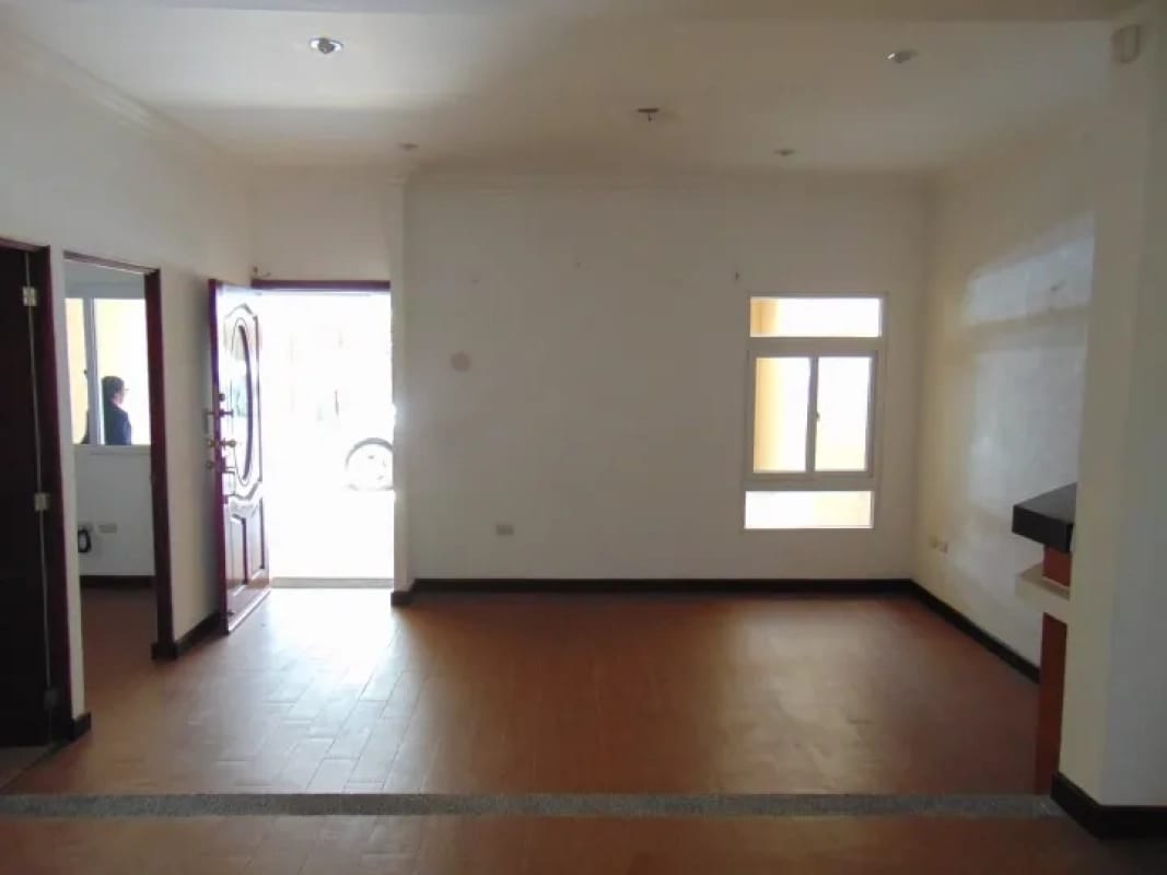VENDO CASA BOSQUES DE ARRAZOLA.    4 HABITACIONES. ENGANCHE DE: Q.63,800. CASA FHA — Casa en Venta en San José Pinula, Guatemala, Ciudad — foto 8 de 9
