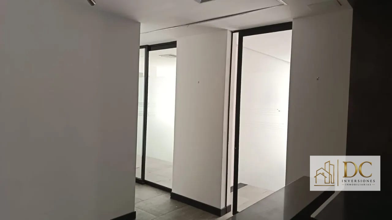 đ CLĂNICA MĂDICA EN ALQUILER â 50 M² + AMUEBLADA | RENOVATI | ZONA 10 â ClĂnica en Alquiler en Renovati, Zona 10, Guatemala, Ciudad â foto 5 de 9