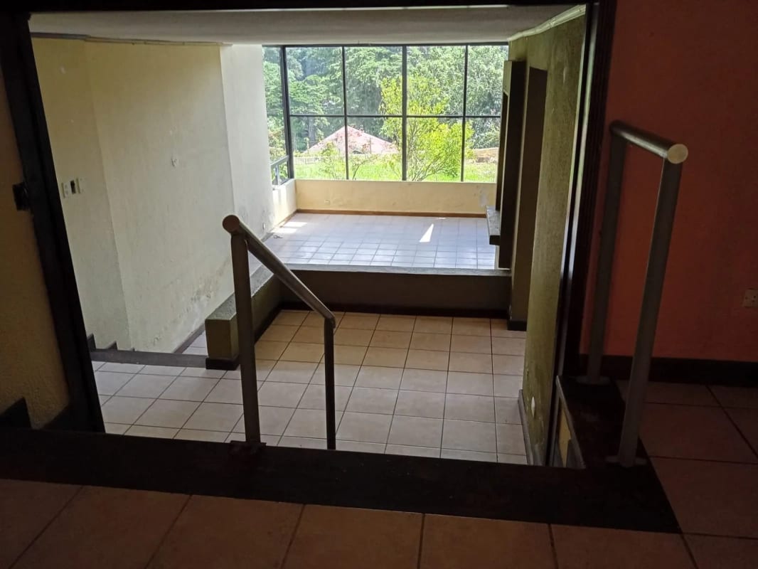 Casa en Venta -  Lomas de San Rafael km16  CAES — Casa en Venta en Lomas de San Rafael, Carretera a El Salvador, Guatemala, Ciudad — foto 9 de 12