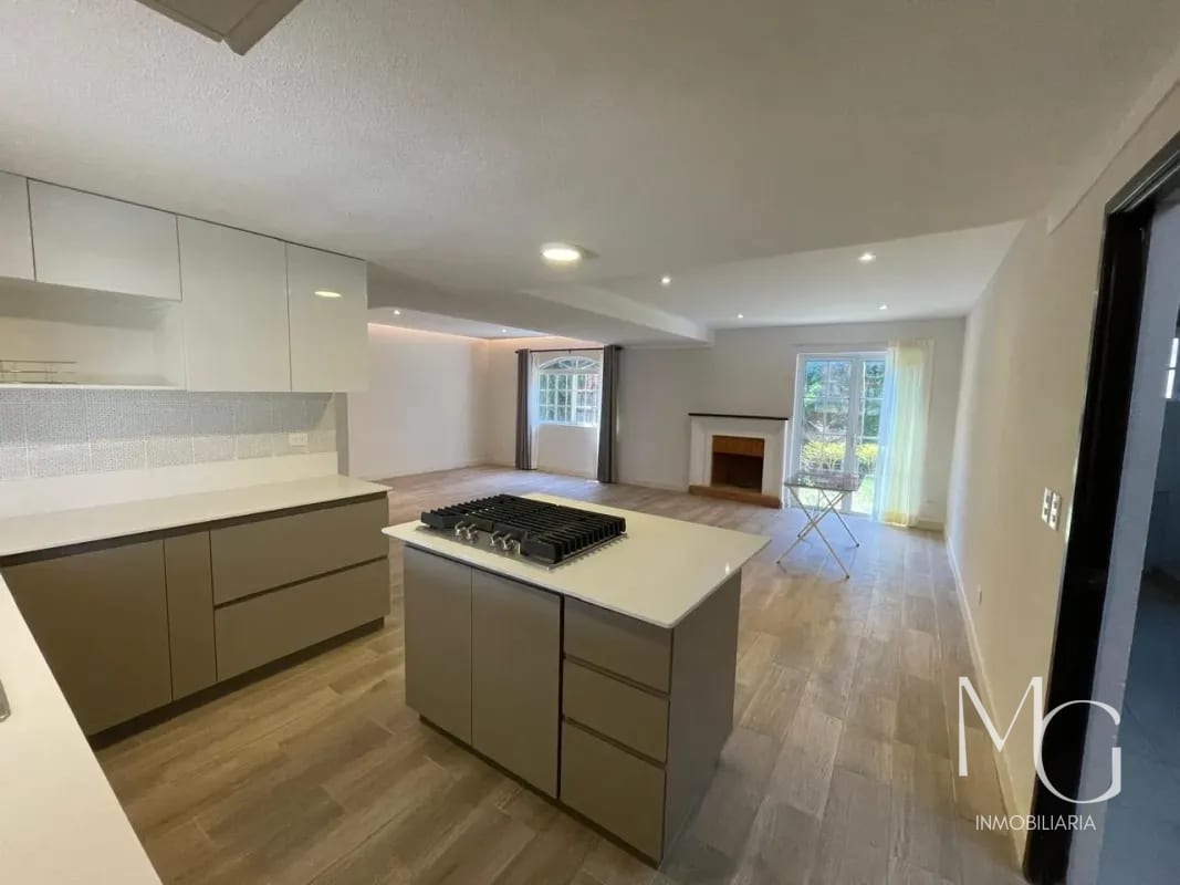 Venta de Casa en condominio Santa Anita 2, Km. 18.6 Carretera a San José Pinula. — Casa en Venta en San José Pinula, Guatemala, Ciudad — foto 4 de 12