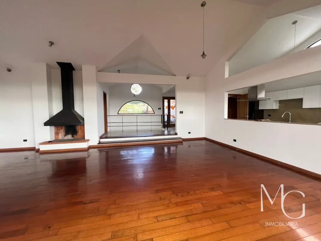 SE VENDE CASA CAES km 20.5 LA FORESTA — Casa en Venta en La Foresta, Carretera a El Salvador, Guatemala, Ciudad — foto 11 de 12