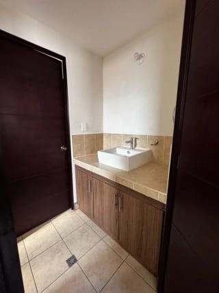 Casa en Venta Km. 22.5 CAES Villa Capelo — Casa en Venta en km 21-25, Carretera a El Salvador, Guatemala, Ciudad — miniatura 8 de 17