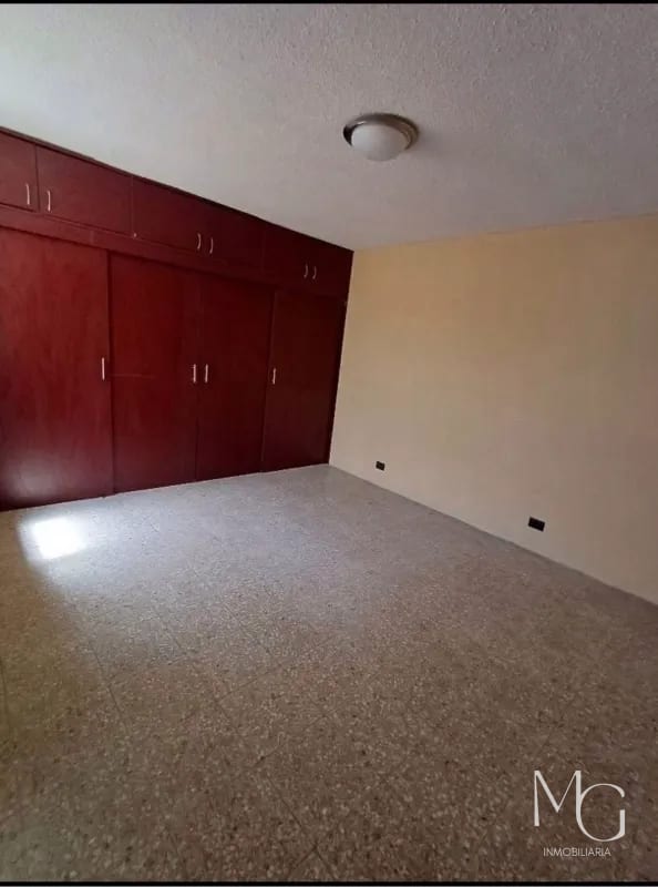 Casa en renta en zona 16 — Casa en Venta en Zona 16, Guatemala, Ciudad — foto 4 de 9
