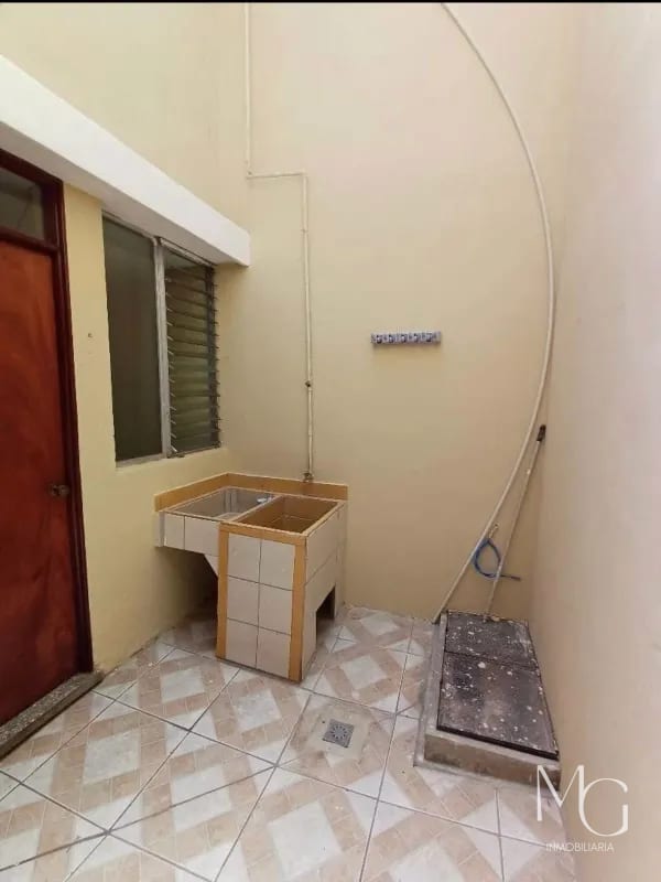 Casa en renta en zona 16 — Casa en Venta en Zona 16, Guatemala, Ciudad — foto 3 de 9
