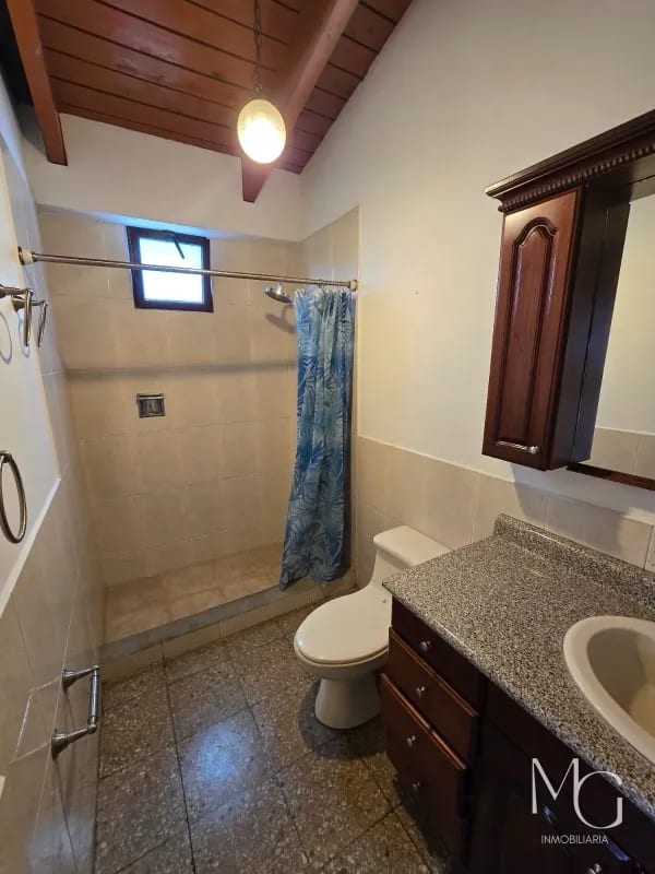 CASA EN RENTA EN ZONA 10 FUERA DE GARITA — Casa en Venta en Zona 10, Guatemala, Ciudad — foto 3 de 9