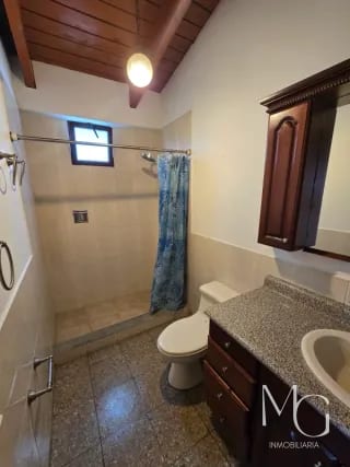 CASA EN RENTA EN ZONA 10 FUERA DE GARITA — Casa en Venta en Zona 10, Guatemala, Ciudad — miniatura 3 de 9