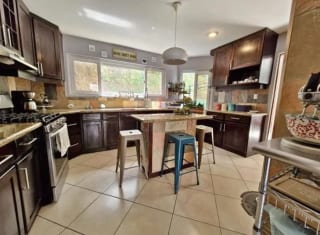 Amplia y acogedora casa en Kanajuyú zona 16 — Casa en Venta en Kanajuyú, Zona 16, Guatemala, Ciudad — miniatura 2 de 7