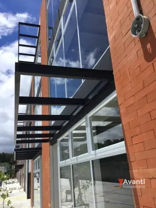VENDO BODEGA ZONA 4 MIXCO, DENTRO DE COMPLEJO — Bodega / Ofibodega en Venta en Zona 4 Mixco, Guatemala, Ciudad — miniatura 5 de 15
