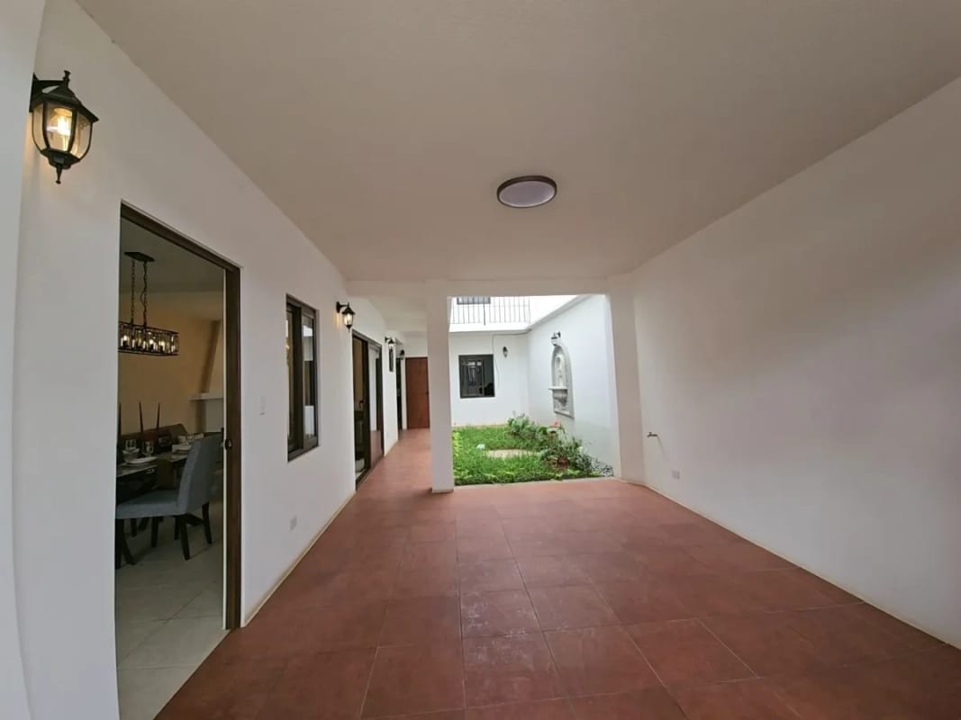 Se renta casa, Paseo San Lorenzo, Antigua GT, 5 hab, $1200 — Casa en Alquiler en Antigua, Sacatepéquez — foto 12 de 12