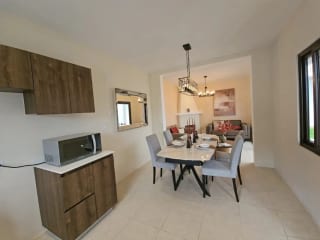 Se renta casa, Paseo San Lorenzo, Antigua GT, 5 hab, $1200 — Casa en Alquiler en Antigua, Sacatepéquez — miniatura 9 de 12