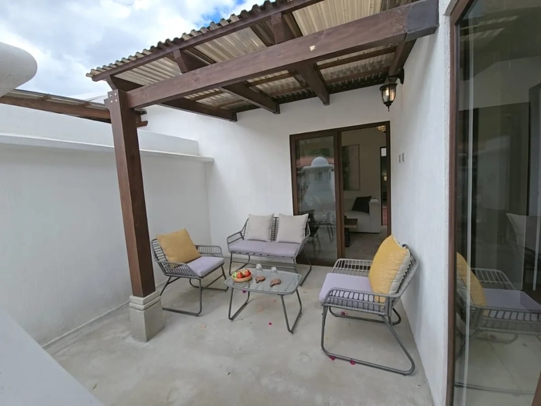 Se renta casa, Paseo San Lorenzo, Antigua GT, 5 hab, $1200 — Casa en Alquiler en Antigua, Sacatepéquez — foto 3 de 12