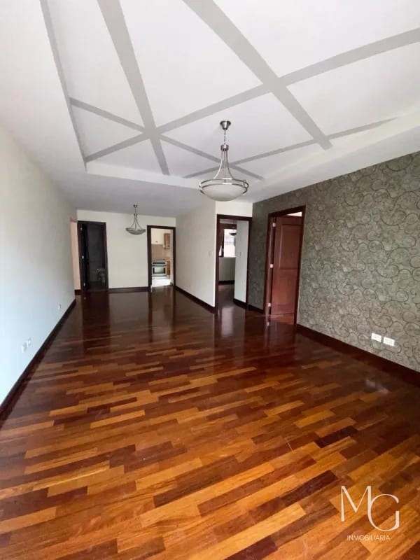 Apartamento en venta zona 14 — Apartamento en Venta en Zona 14, Guatemala, Ciudad — foto 1 de 13