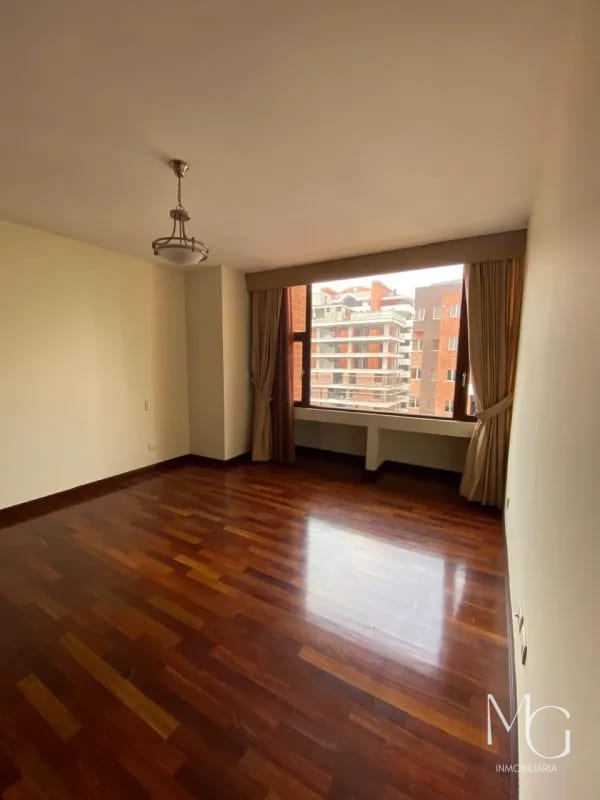 Apartamento en venta zona 14 — Apartamento en Venta en Zona 14, Guatemala, Ciudad — foto 10 de 13