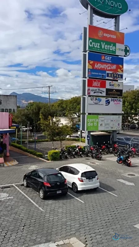 Terreno en Renta, Zona 12-Plaza Vía Nova — Terreno en Alquiler en Zona 12, Guatemala, Ciudad — foto 1 de 4