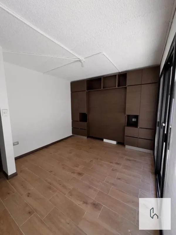 RENTA DE APARTAMENTO EN 20 CALLE DE LA ZONA 10 — Apartamento en Alquiler en Zona 10, Guatemala, Ciudad — foto 7 de 10